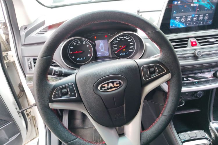 江汽集团 瑞风S3 2017款 1.5L 手动豪华智能型局部细节13