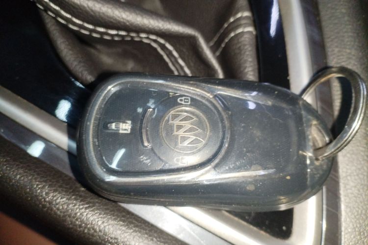 别克GL6 2018款 18T 6座尊贵型中控内饰11