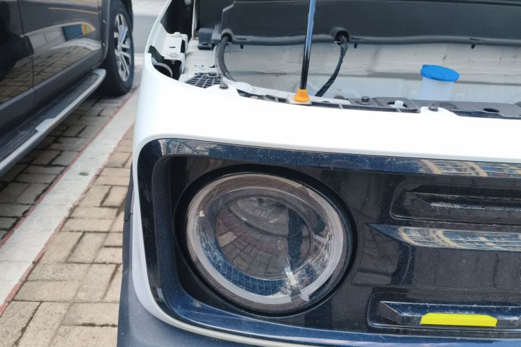 吉利银河 2024款 200km 熊猫骑士车身外观8