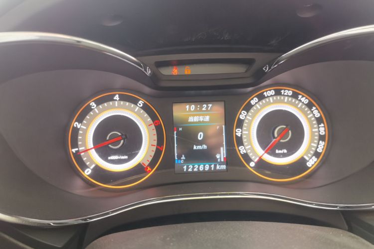 猎豹汽车 猎豹CS9 2017款 1.5L 手动风尚型中控内饰14