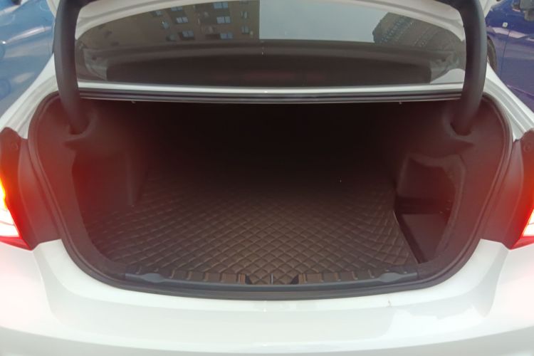 宝马3系 2019款 320Li M运动套装机舱底盘23