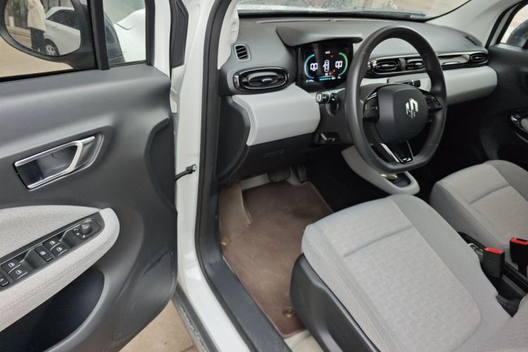 零跑汽车 零跑T03 2022款 玛瑙版中控内饰7003