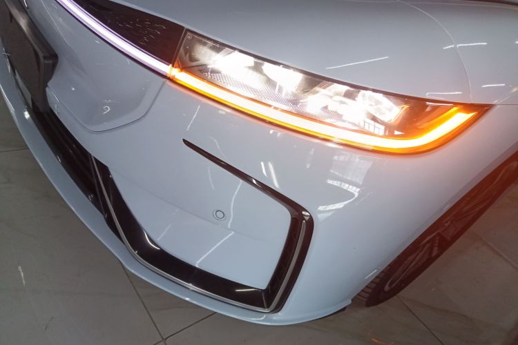 岚图汽车 岚图追光 2023款 四驱长续航版局部细节36