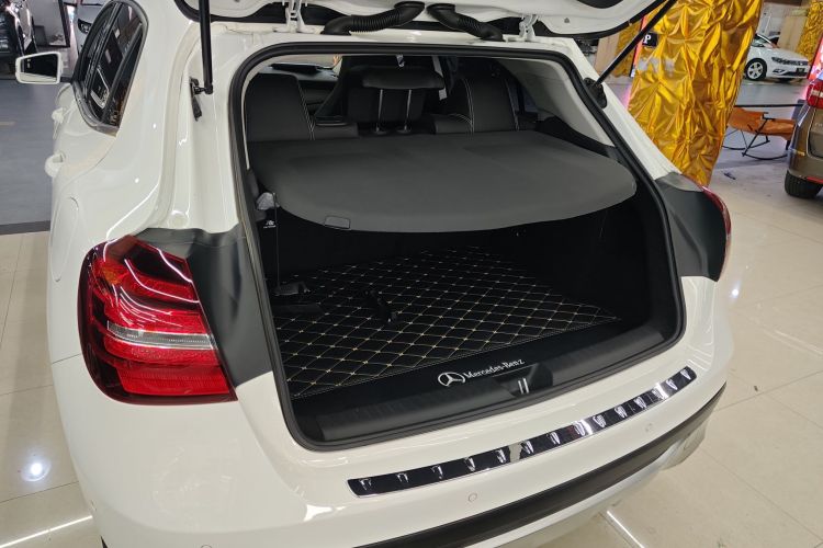 奔驰GLA 2018款 GLA 200 时尚型局部细节23