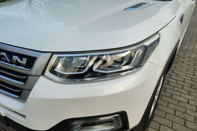 长安CS95 2017款 2.0T 四驱智劲版局部细节36