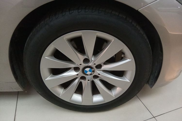 宝马3系 2017款 318Li 时尚型车身外观6008