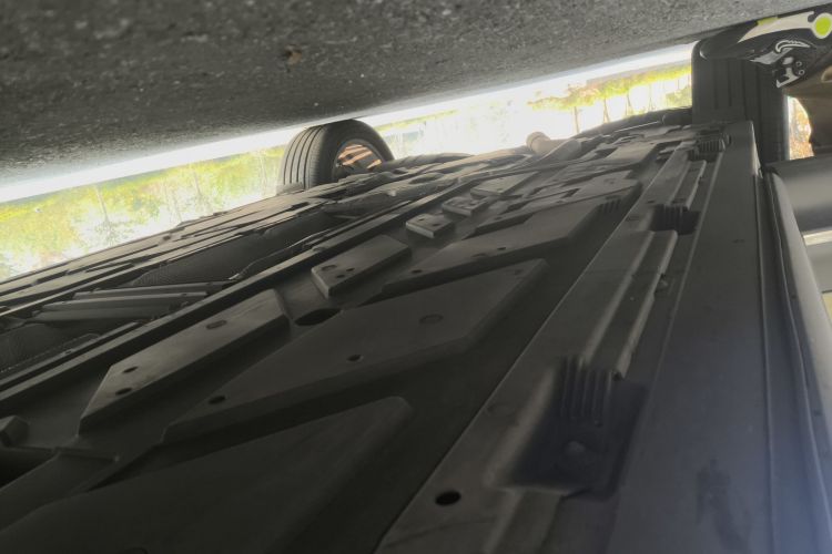 奔驰GLB 2022款 改款二 GLB 200 时尚型局部细节9001