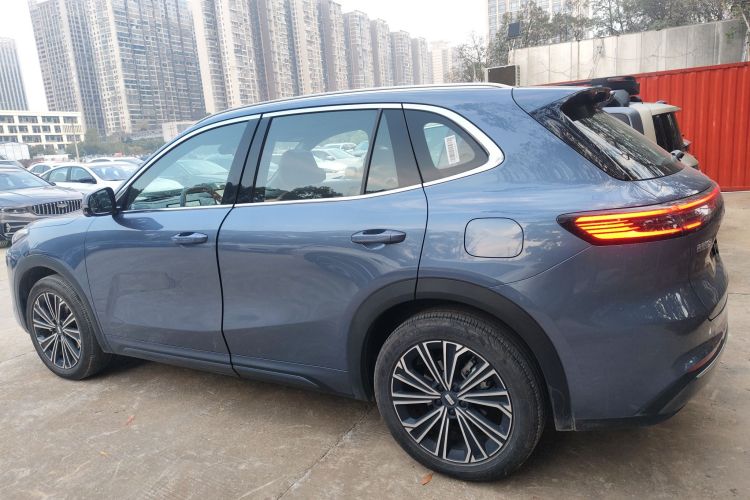 吉利银河 银河星舰7 EM-i 2025款 120km 领航版车身外观4