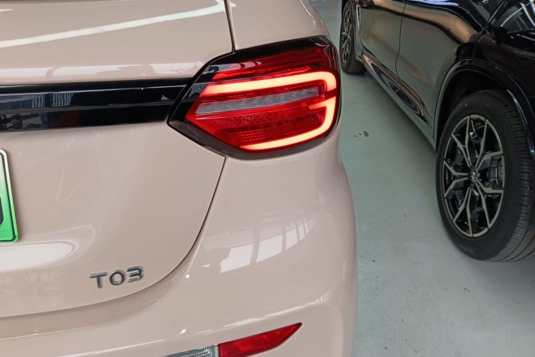 零跑汽车 零跑T03 2020款 400轻享版车身外观6006