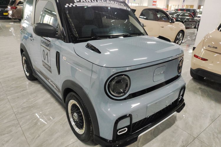 吉利银河 2024款 200km 熊猫卡丁车身外观3