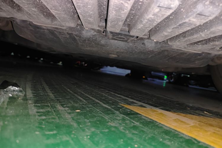 奔驰C级 2020款 改款 C 260 L 运动版局部细节9008