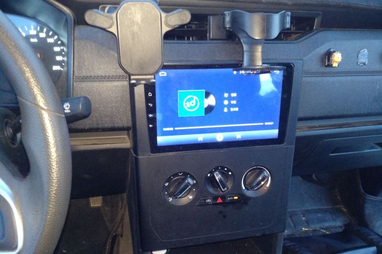 五菱汽车 五菱征程 2022款 2.0L 手动创业型中控内饰16