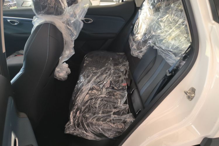 广汽传祺 传祺GS3 2023款 影速 270T 劲享版中控内饰21