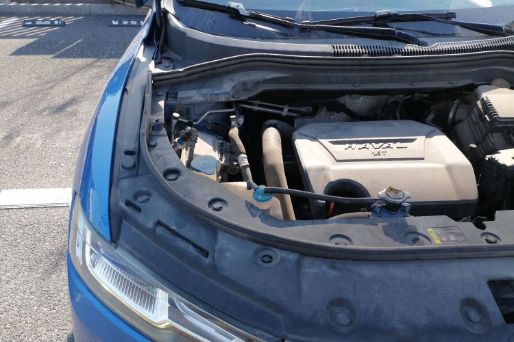 哈弗H2s 2017款 蓝标 1.5T 双离合豪华型机舱底盘25