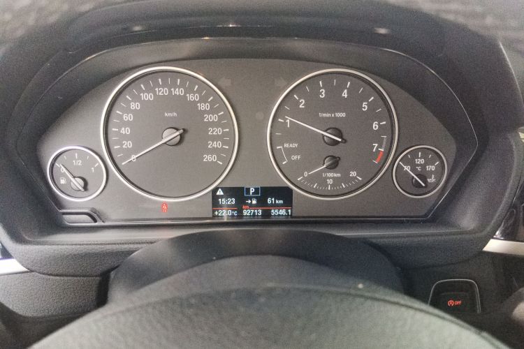 宝马3系 2017款 320Li 时尚型中控内饰14