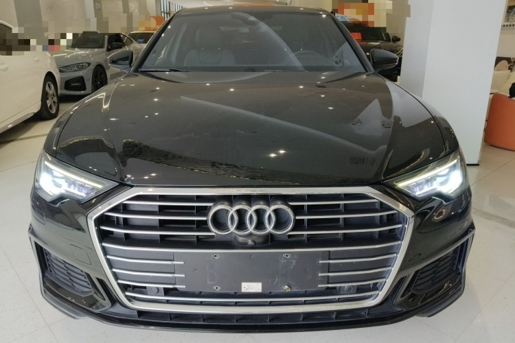 奥迪A6L 2021款 45 TFSI 臻选动感型车身外观2