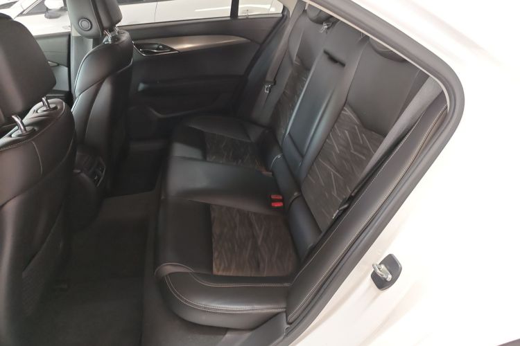 凯迪拉克ATS-L 2016款 28T 精英型中控内饰7004