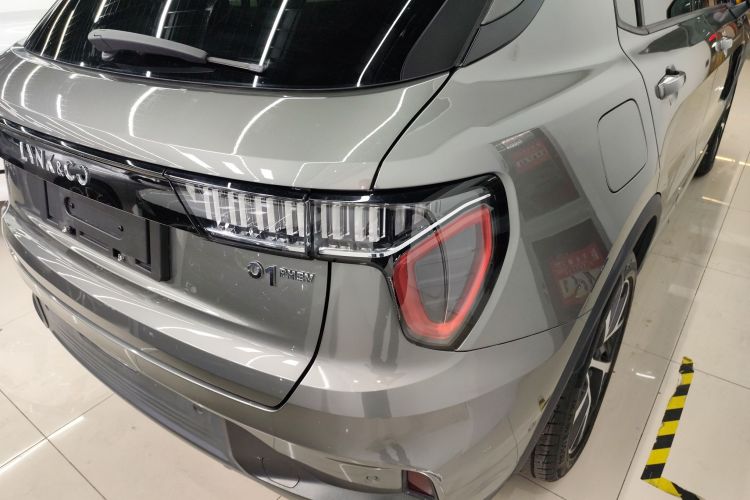 领克01 EM-P 2021款 1.5TD PHEV Halo车身外观9