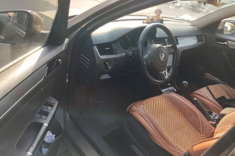 大众 宝来 2015款 质惠版 1.6L 手动时尚型中控内饰20