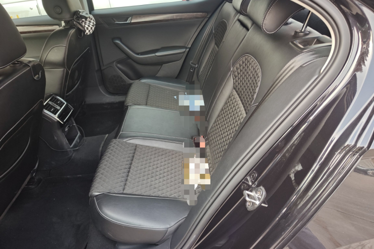 斯柯达 速派 2018款 TSI330 DSG舒适版 国V中控内饰21