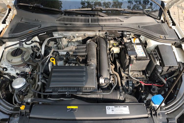 大众 朗逸 2019款 280TSI DSG舒适版 国VI机舱底盘24