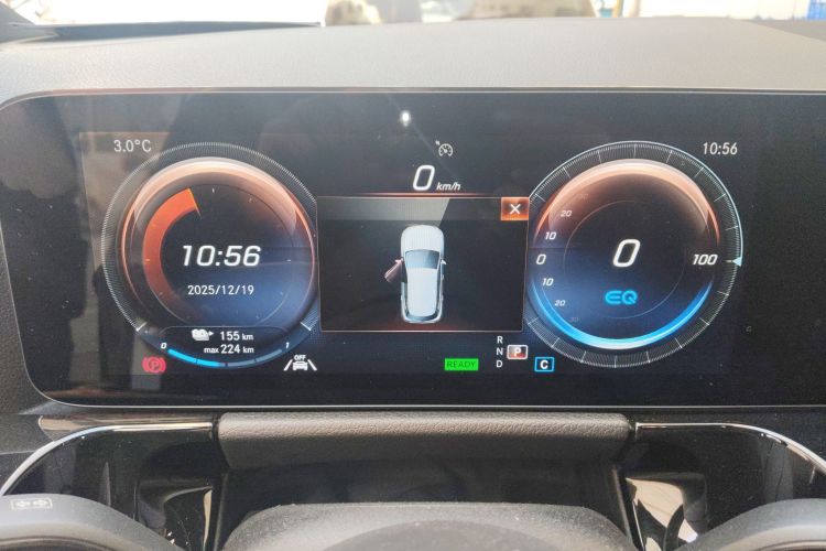 奔驰EQA 2022款 EQA 260中控内饰14