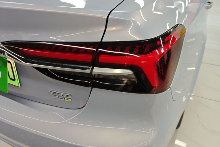 飞凡汽车 飞凡ER6 2021款 新动版 620km 智行版车身外观9