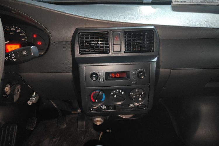 五菱汽车 五菱荣光 2020款 1.5L 加长基本型 国VI L3C局部细节16