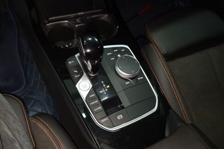 宝马2系(进口) 2021款 225i 四门轿跑车 M运动套装中控内饰18