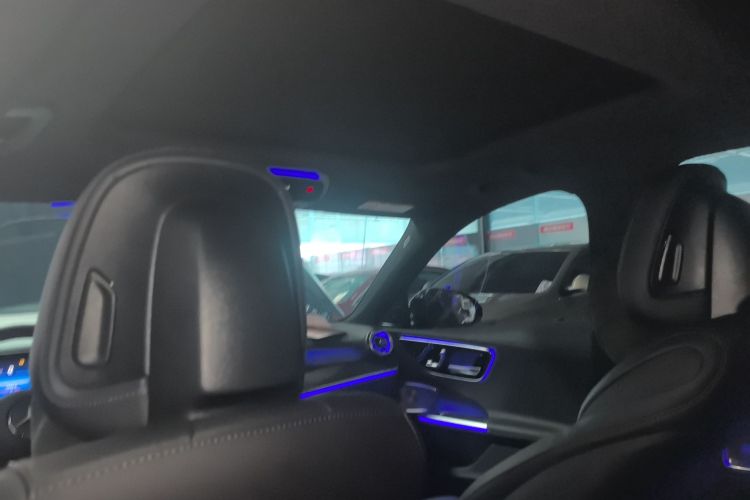 奔驰C级 2025款 改款 C 260 L 皓夜运动版局部细节22