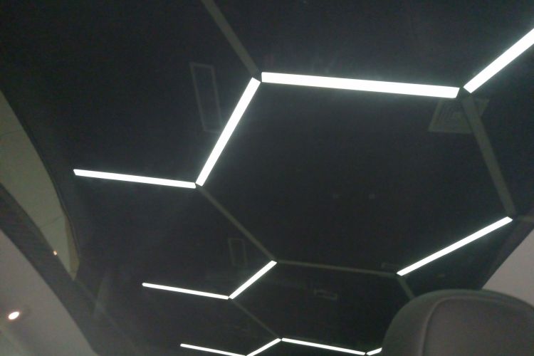 特斯拉 Model Y 2022款 改款 后轮驱动版局部细节22