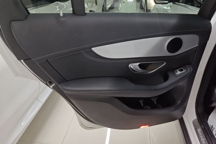 奔驰GLC 2020款 改款 GLC 260 L 4MATIC 动感型中控内饰49