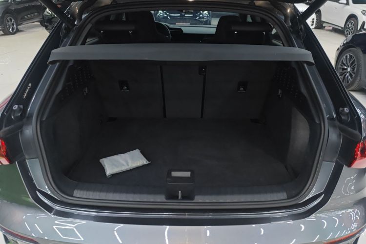 奥迪A3 2023款 改款 Sportback 35 TFSI 时尚运动型机舱底盘23