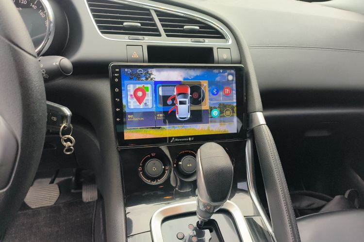 标致3008 2015款 1.6THP 自动经典版中控内饰16