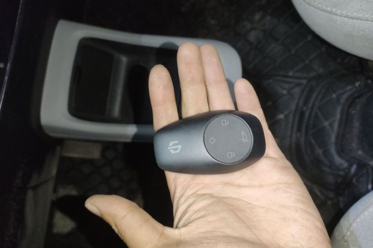 零跑汽车 零跑T03 2023款 403轻享版中控内饰11