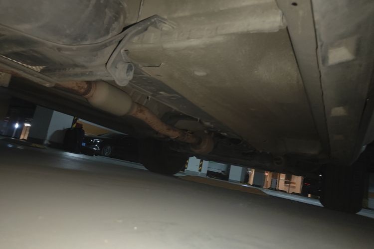 路虎 神行者2 2014款 2.0T Si4 SE汽油版局部细节9002