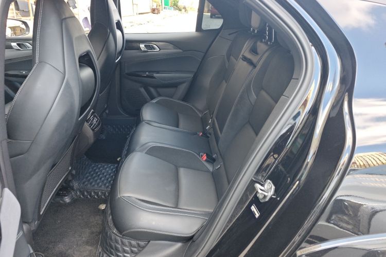 领克02 Hatchback 2022款 2.0TD Pro中控内饰7004