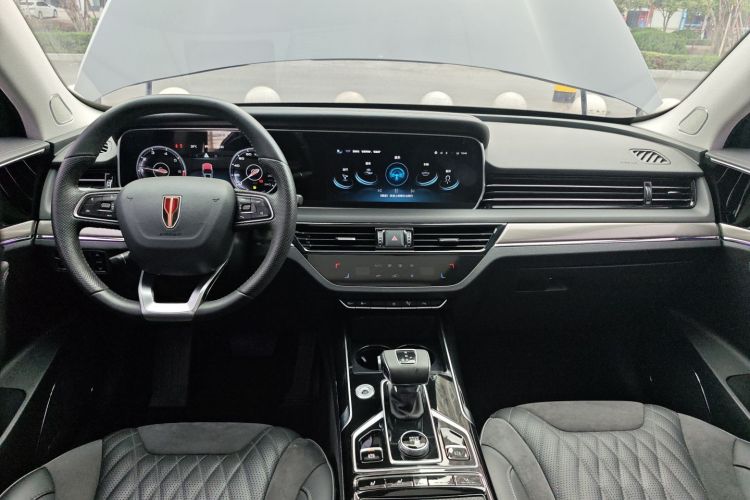 红旗HS5 2022款 改款 2.0T 智联旗享四驱版中控内饰7002