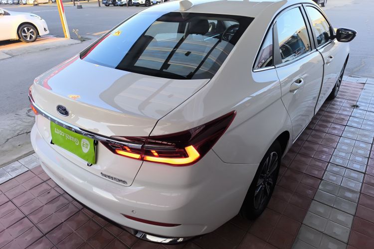 福特 福睿斯 2021款 1.5L 自动钻石版车身外观6005