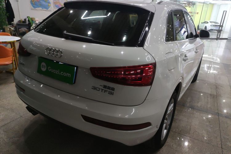 奥迪Q3 2018款 30周年年型 30 TFSI 时尚型车身外观7