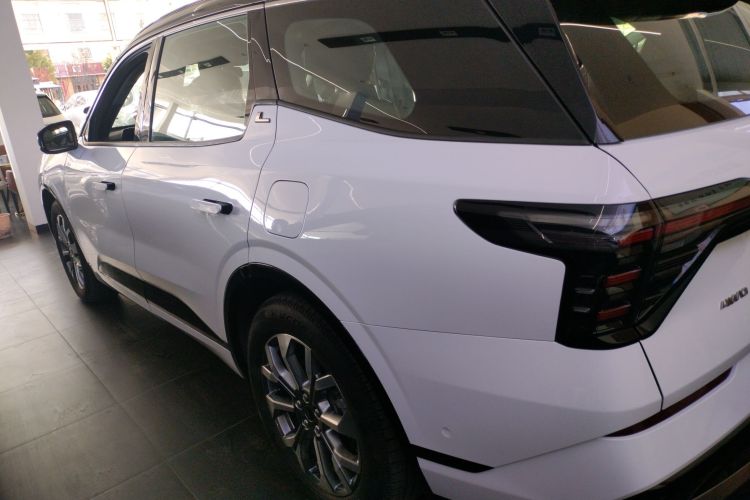 福特 2023款 锐界L 2.0T EcoBoost 四驱七座至尊型车身外观4