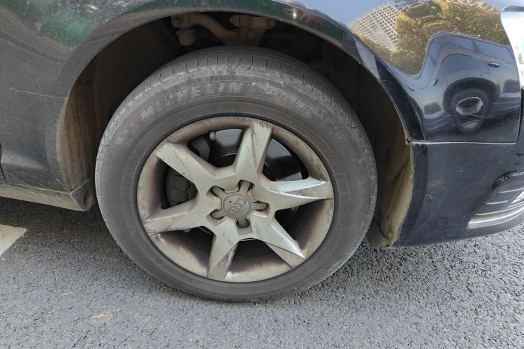 奥迪A6L 2011款 2.0 TFSI 自动舒适型车身外观6007