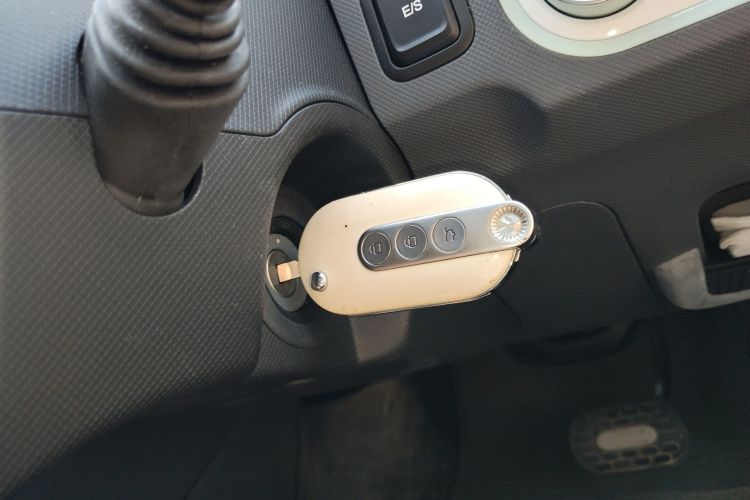 五菱汽车 宏光MINIEV 2022款 马卡龙臻享款 磷酸铁锂中控内饰11