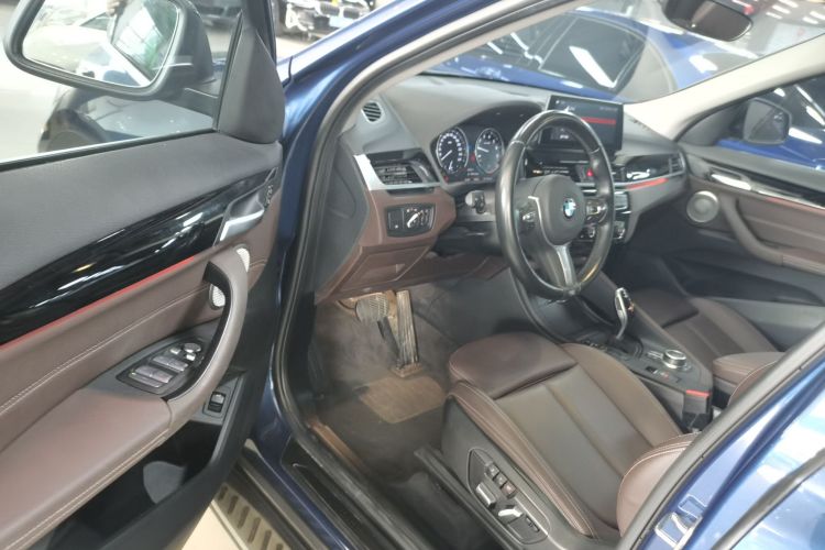 宝马X1 2021款 sDrive25Li 领先型中控内饰20