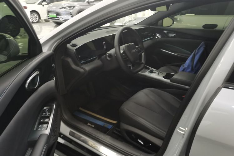 比亚迪 海豹 2025款 改款 650智驾版中控内饰20