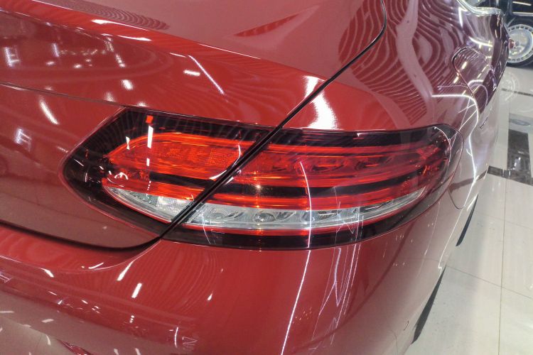 奔驰C级(进口) 2020款 C 260 轿跑车车身外观9