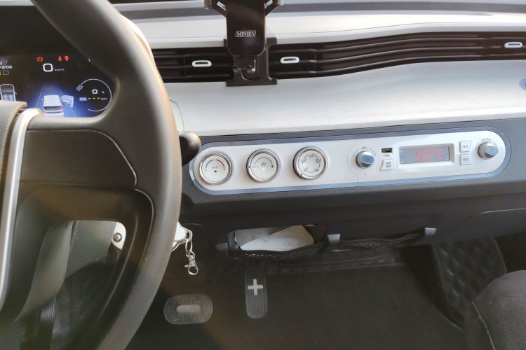 五菱汽车 宏光MINIEV 2022款 马卡龙臻享款 磷酸铁锂中控内饰12