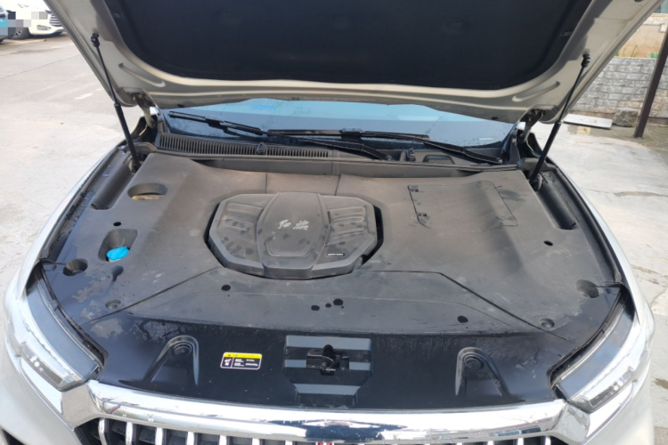 红旗HS5 2019款 2.0T 智联旗享版机舱底盘24