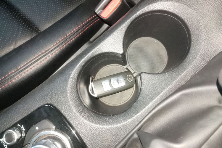 马自达3 昂克赛拉 2014款 三厢 1.5L 自动豪华型中控内饰7001