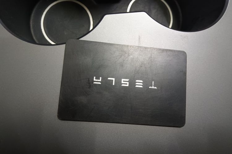 特斯拉 Model Y 2021款 标准续航后驱版中控内饰7001